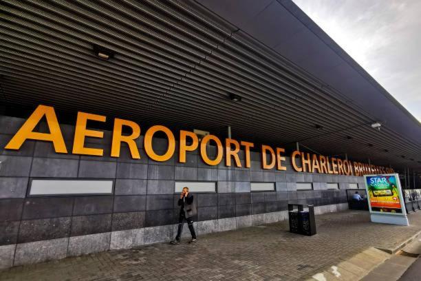 Charbonnel 4 Bruxelles-Charleroi-Airport Villa Eksteriør billede